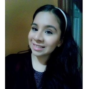 Meet your Posher, Raquel